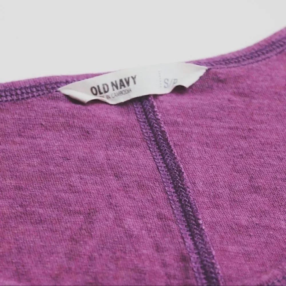 Old Navy Basic Purple Blouse in Small - Picture 3 of 6